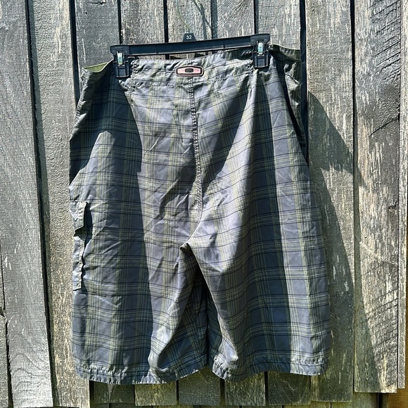 Men’s Oakley Board Shorts size 36 - Picture 9 of 9